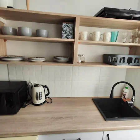 Little 7 - Z Prywatna Lazienka I Aneksem アパート